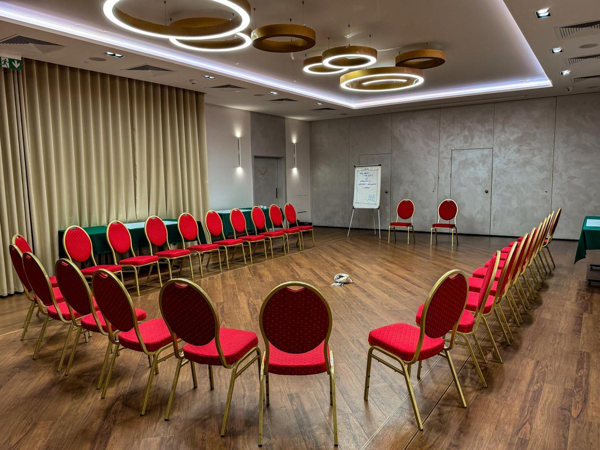 Hotel Echo Cedzyna Экстерьер фото