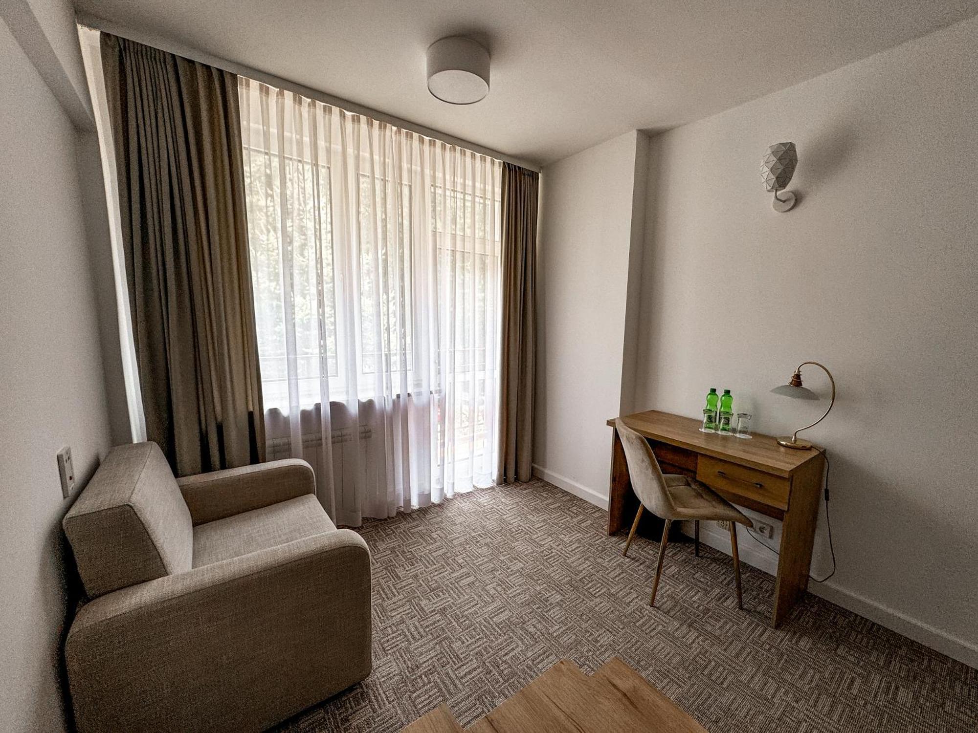 Hotel Echo Cedzyna Экстерьер фото