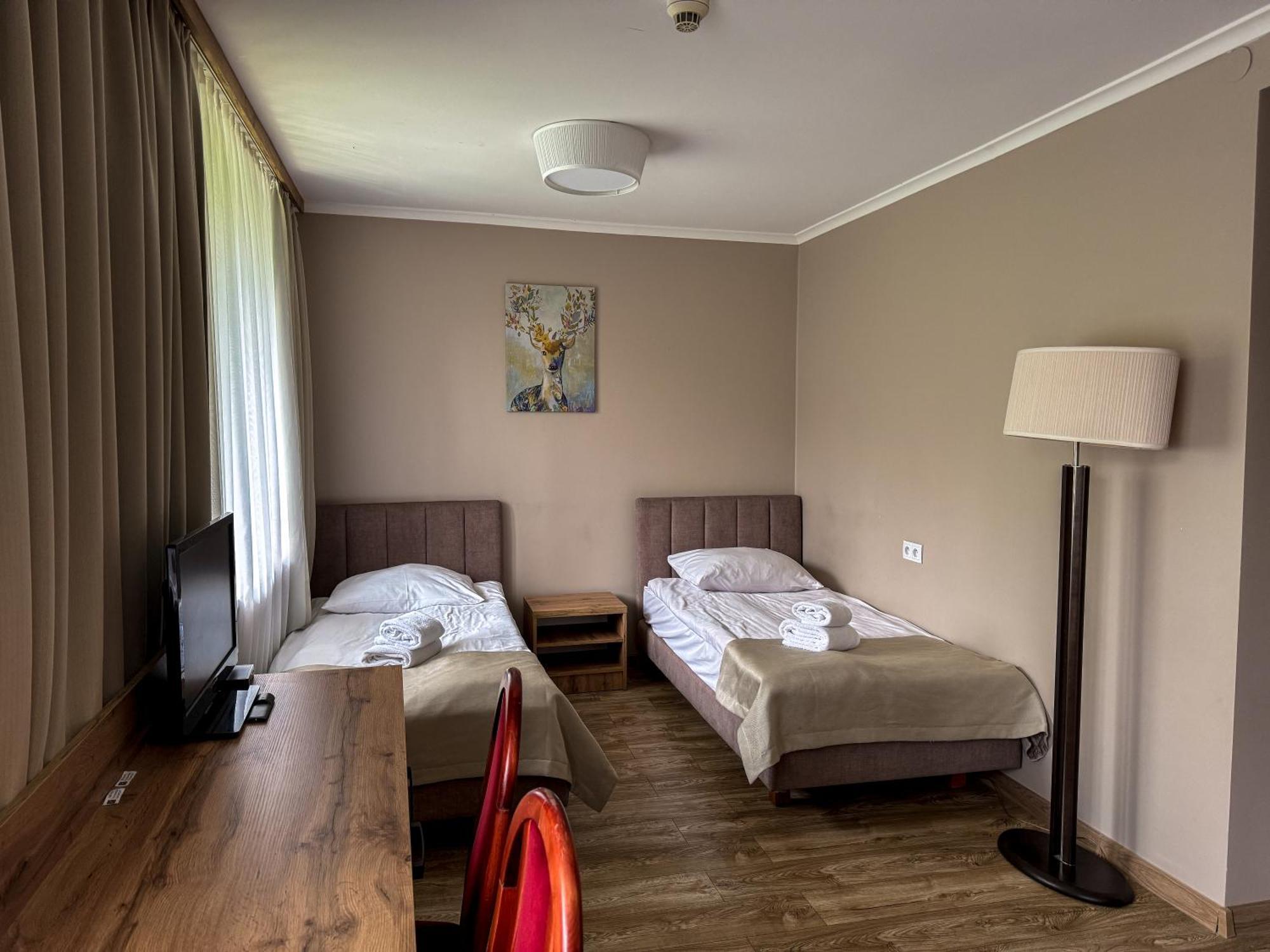 Hotel Echo Cedzyna Экстерьер фото